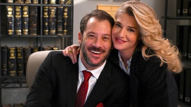 Δείτε φωτογραφίες από τα γυρίσματα της ρομαντικής κομεντί της ΕΡΤ &quot;Μαμά στα κρυφά&quot;