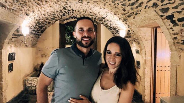 Καλομοίρα: Ποζάρει με τον άντρα της &amp; φίλες- έκπληξη στη Νέα Υόρκη!