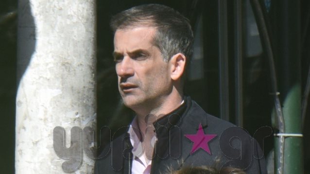 Κώστας Μπακογιάννης: Χαλαρές στιγμές με τα παιδιά του! Όλα τα στιγμιότυπα