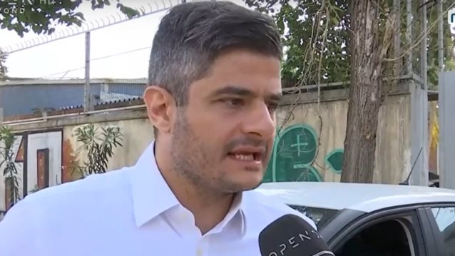 Άγγελος Βουράκης: Μένει ή φεύγει από τη Φαίη Σκορδά;