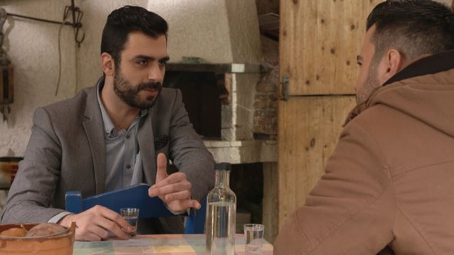 Έλα στη Θέση μου: Νέες εξελίξεις: Ο Αχιλλέας μαθαίνει ότι η Ρενάτα είναι προχωρά στη ζωή της &amp; παίρνει μια ιδιαίτερη απόφαση!