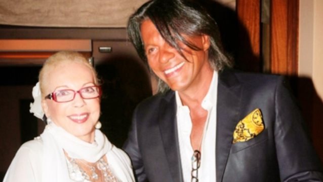 Το συγκινητικό &quot;αντίο&quot; του Ηλία Ψινάκη στη Νόνικα Γαληνέα: &quot;Να μου φιλήσεις τη Ζωή, την Αλίκη...&quot;