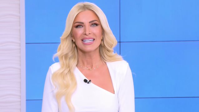 Η &quot;Super Κατερίνα&quot; με την Κατερίνα Καινούργιου έκανε πρεμιέρα στον Alpha - Τα πρώτα λόγια, η συγκίνηση &amp; οι νέοι συνεργάτες