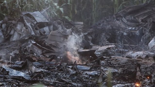 Συντριβή αεροσκάφους στην Καβάλα: Μετέφερε 11,5 τόνους στρατιωτικό υλικό - Επί τόπου ειδικός λόχος χημικής άμυνας [εικόνες]