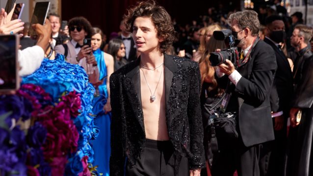 The Oscars Hollywood Report | O Timothee Chalamet στο κόκκινο χαλί &amp; η Kourtney Kardashian στην πρώτη επίσημη με τον αρραβωνιαστικό της