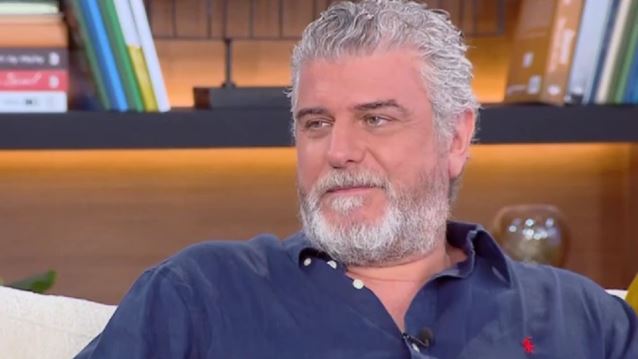 Βλαδίμηρος Κυριακίδης: &quot;Εκείνες οι πέντε ώρες αγάπη μου είναι δικές μου - Μετά όλα τ&#39; άλλα, φαγητό, ποτό, σεξ&quot;