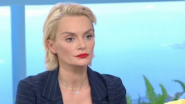 Έλενα Χριστοπούλου
: Η αυστηρή κριτική, η «τριάδα της φωτιάς» &amp; τα σχόλια για το makeover των μοντέλων