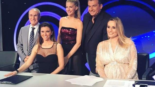 Dancing With The Stars
: Σκληρή μάχη με το MasterChef! Τα αναλυτικά νούμερα τηλεθέασης της Παρασκευής