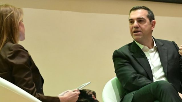 Εμφανίστηκε ο Αλέξης Τσίπρας: "Στη Novartis και στις τηλεοπτικές άδειες η διαχείρισή μας ήταν ατυχής" - "Καρφιά" σε Βαρουφάκη