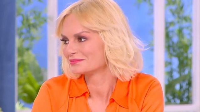 "Είμαι η Έλενα Χριστοπούλου, γιατί ποτέ δεν λες το όνομά μου κύριε Δημήτρη Παπανώτα;"