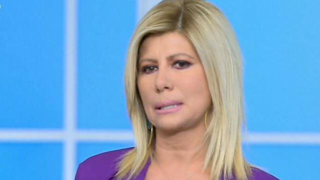 Με δάκρυα στα μάτια αποχαιρέτησε το κοινό η Ζήνα Κουτσελίνη