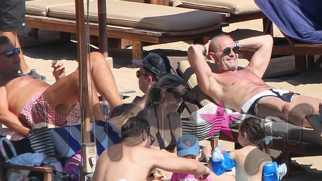 Γιώργος Λιάγκας | Πέτρος Κωστόπουλος: Χαλαρές στιγμές στη Βουλιαγμένη! Όλες οι φωτογραφίες