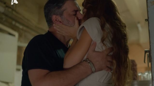 Αυτή η νύχτα μένει | Πρωτιά με ένα φιλί "φωτιά"