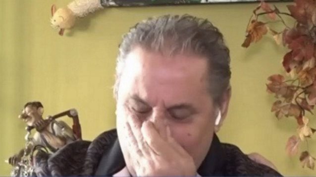 Λύγισε ο Ζαφείρης Μελάς: &quot;Ήξερα τον Γολγοθά του Βασίλη Καρρά, δεν ήθελα να τον ταλαιπωρώ&quot;