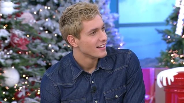 GNTM | Ο Έντουαρντ αποκαλύπτει αν είναι σε σχέση ή όχι