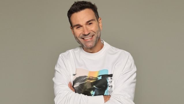 &quot;Μπαμπά-δες&quot; | Ο Αλέξανδρος Μπουρδούμης και η Χριστίνα Λαμπίρη καλεσμένοι του Τάσου Ιορδανίδη αυτό το Σάββατο