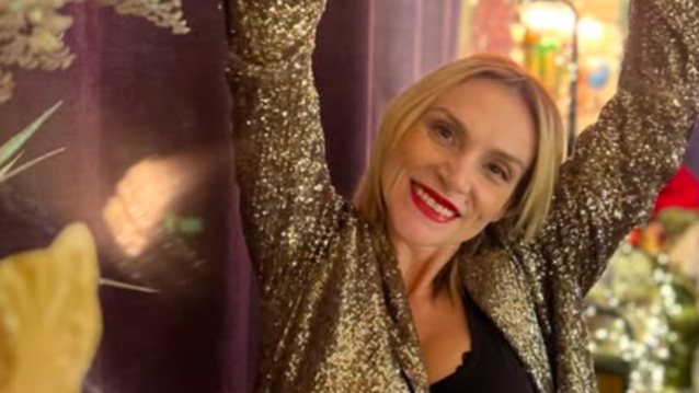 Ελεωνόρα Ζουγανέλη: Το ξεχωριστό στολίδι στο Χριστουγεννιάτικο δέντρο της