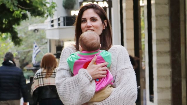 Μαίρη Συνατσάκη | Η καθημερινότητά της με τη μικρή Ολίβια