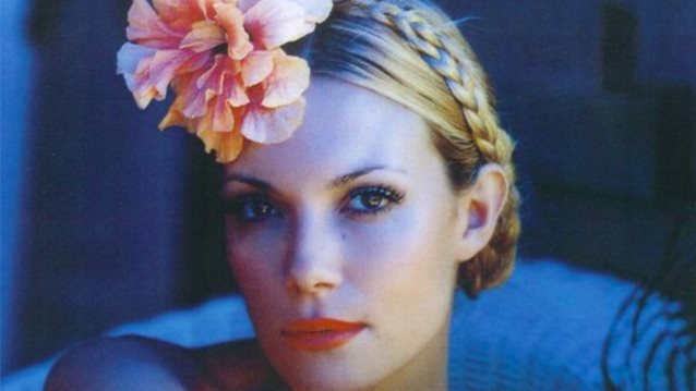 Οι εντυπωσιακές εικόνες της Βίκυς Καγιά από την περίοδο που φωτογραφιζόταν ως νεαρό μοντέλο