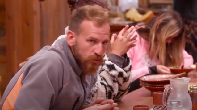 Μεγαλη ενταση στη Φαρμα: &quot;Κανει τον Καραγκιοζη για να παιρνει την προσοχη&quot;