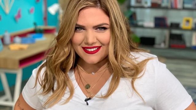 Δανάη Μπάρκα

: Η απάντηση στην πρόκληση του Νίκου Μουτσινά