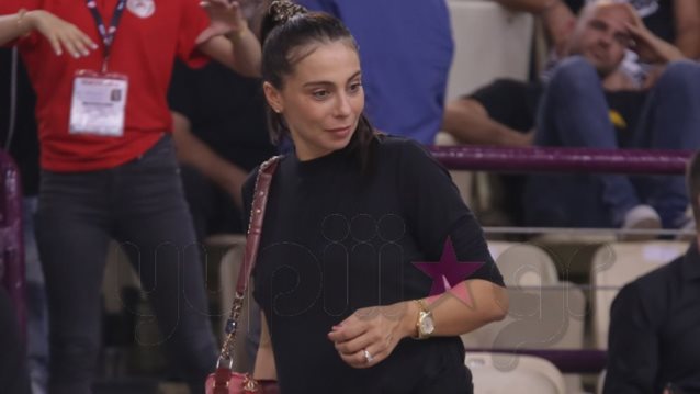 Ολυμπία Χοψονίδου: Με φουσκωμένη κοιλίτσα στο γήπεδο! Όλες οι φωτογραφίες