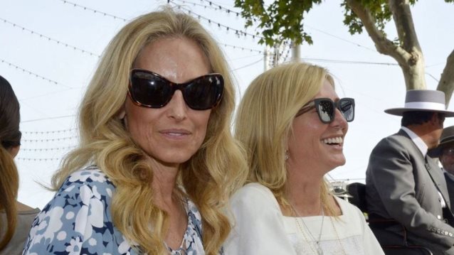 Η Marie Chantal μαζί με τη μεγαλύτερη αδερφή της, Pia Getty, σε φεστιβάλ στη Σεβίλλη