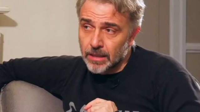 Φάνης Μουρατίδης: &quot; Αυτό το αίσθημα της μοναξιάς με βοήθησε να ορίσω λίγο στο κεφάλι μου ότι έτσι είναι ο θάνατος&quot;