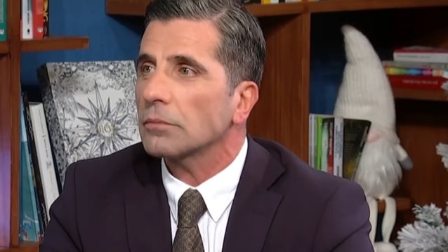 Στιγμές αγωνίας για τον Θανάση Βισκαδουράκη - Εσπευσμένα στο Κέντρο Υγείας ο γιος του