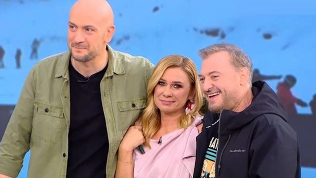 Ο Χρήστος Φερεντίνος έκανε έκπληξη στην Κατερίνα Καραβάτου: "Χωρίς πρωινό την έχετε;"