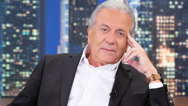 Δημήτρης Αβραμόπουλος: &quot;Ευτυχώς τα παιδιά μου δεν έχουν &quot;μπολιαστεί&quot; με το μικρόβιο της πολιτικής. Είναι πάνω απ&#39; όλα καλοί χαρακτήρες&quot;