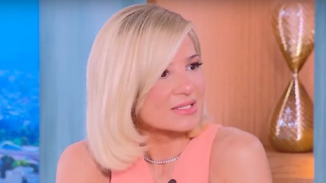 Αντέδρασε η Φαίη Σκορδά on air: "Θα προτιμούσα να χρησιμοποιούσες τα ίδια ρήματα"