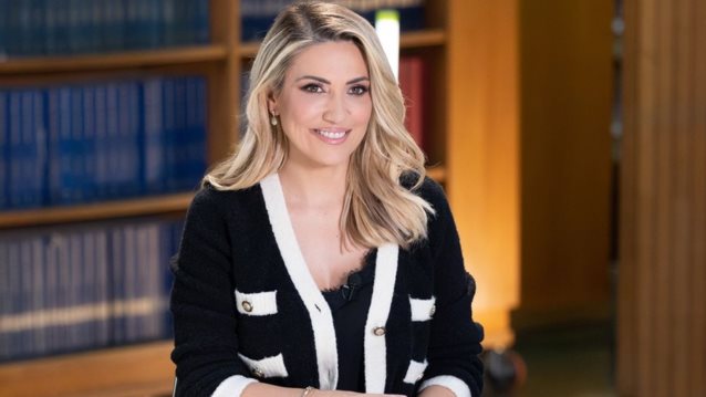 Έλενα Παπαβασιλείου: &quot;Η τηλεόραση είναι ένας χώρος έντονου ρυθμού, φιλοδοξιών - Δεν αφήνει πάντα χώρο για βαθιές ανθρώπινες σχέσεις&quot;