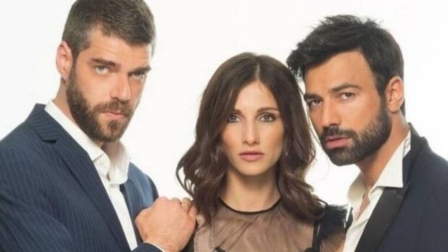 8 Λέξεις: Διάσημη πρωταγωνίστρια ανακοίνωσε την αποχώρησή της!