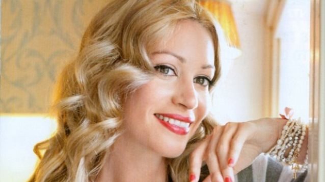 Η Άριελ Κωνσταντινίδη καταγγέλει γνωστό ηθοποιό για σεξουαλική παρενόχληση επί σκηνής!