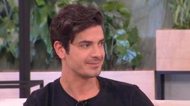 Ο Δημήτρης Γκοτσόπουλος "πρόδωσε" το φινάλε των "Άγριων Μελισσών": "Η Μελίνα Τσαμπάνη μου είπε ο Θεός μαζί σας πώς θα τα γυρίσετε αυτά"