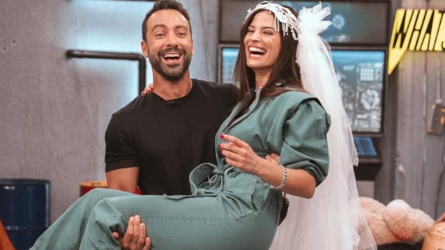 Σάκης Τανιμανίδης &amp; Χριστίνα Μπόμπα: «Το πραγματικό 24ωρο των Influencers»! Mας δείχνουν την καθημερινότητά τους
