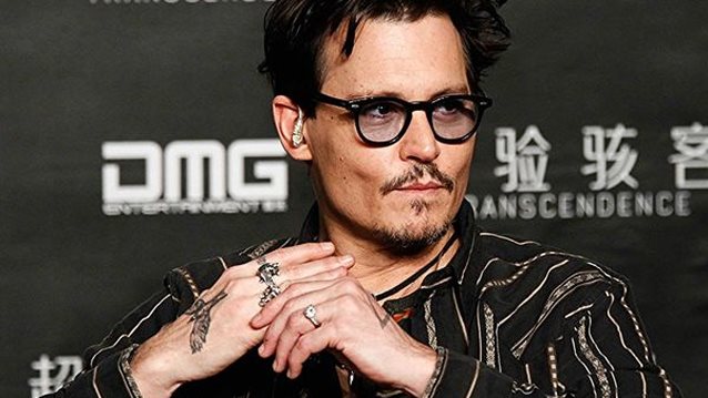 Σμαράγδα Και Ρουμπίνια: Πώς να φορέσεις σωστά τα δαχτυλίδια σου;