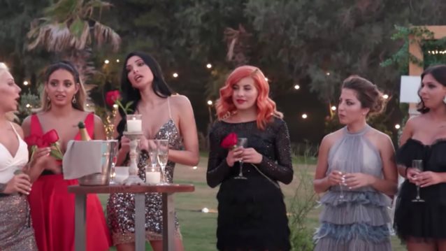 The Bachelor: Εκτός ελέγχου η κατάσταση την τελετή των ρόδων!