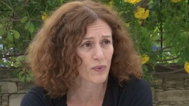 Στέλα Φυρογένη:  "Εάν για να κάνω τη δουλειά του ηθοποιού πρέπει να ασχολούμαι με τα γύρω-γύρω, τότε θα αλλάξω δουλειά"