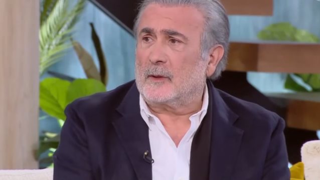 O Λάκης Λαζόπουλος αποκάλυψε μια απίστευτη στιγμή της μητέρας του σε παράστασή του: "Δεν μπορούσα να μιλήσω"