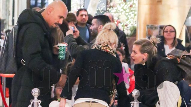 Δημήτρης Σκουλός: Οικογενειακές στιγμές με τη σύζυγο και την κόρη του! Όλες οι φωτογραφίες