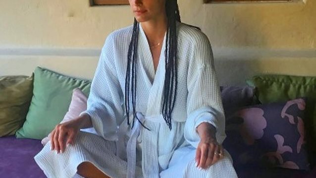 Χριστίνα Μπόμπα: Υποδέχτηκε την κολλητή της στον Αγ.Δομίνικο!