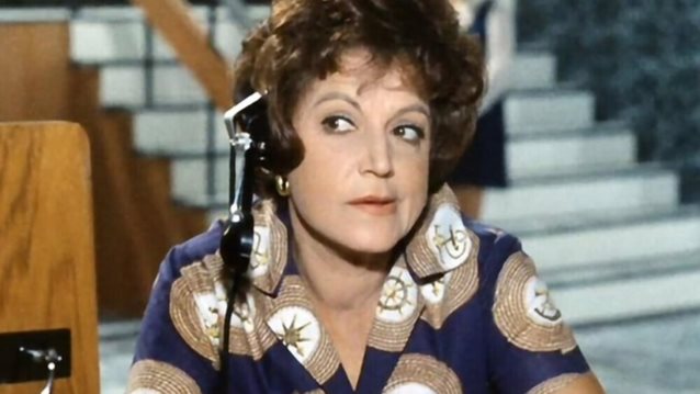 74 χρόνια πριν: Η Ρένα Βλαχοπούλου σε ηλικία 28 χρόνων πρωταγωνίστρια σε τουρκική παραγωγή