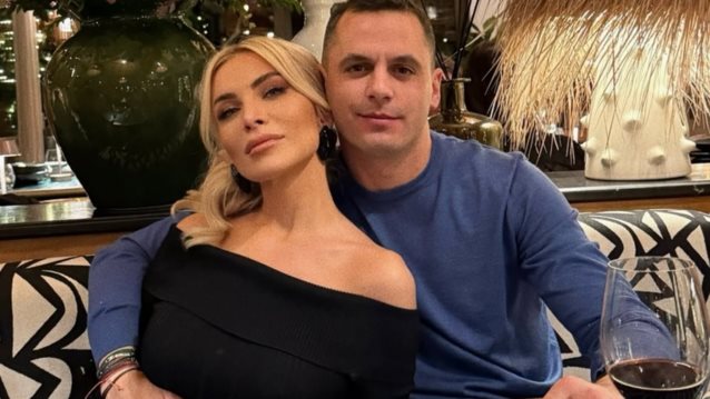 Η Κατερίνα Καινούργιου για φαγητό στο εστιατόριο του Παναγιώτη Κουτσουμπή