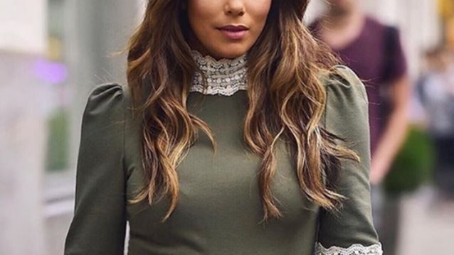Eva Longoria
: Ακόμη και με νάρθηκα είναι εντυπωσιακή!