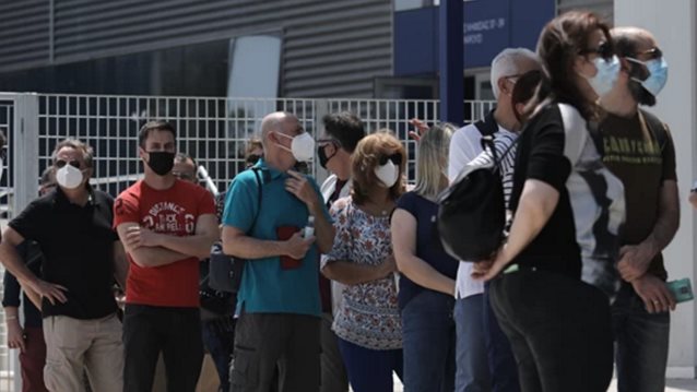 Γεωργιάδης για ανεμβολίαστους: &quot;Η επιχείρηση μπορεί να απολύσει εργαζόμενο αν θέτει σε κίνδυνο τους γύρω του&quot;