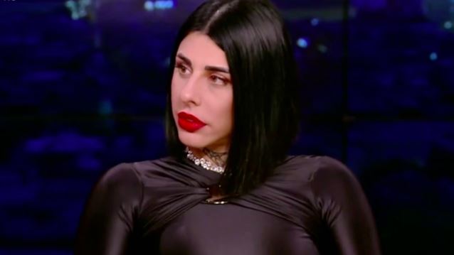 Super Κική: "Οι γονείς μου πρέπει να ζητήσουν συγγνώμη – Γιατί να φταίει το παιδί για τις μαλ@@ες που κάνεις;"