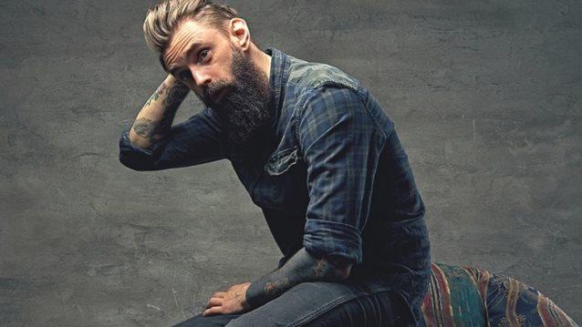 Πώς θα μακρύνεις τα μαλλιά σου μέχρι τα Χριστούγεννα
: Μικρά μυστικά τα μαλλιά σου