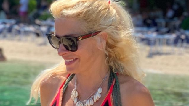 Ελενη Μενεγακη: Το εντυπωσιακο πορτραιτο απο τις καλοκαιρινες της διακοπες!